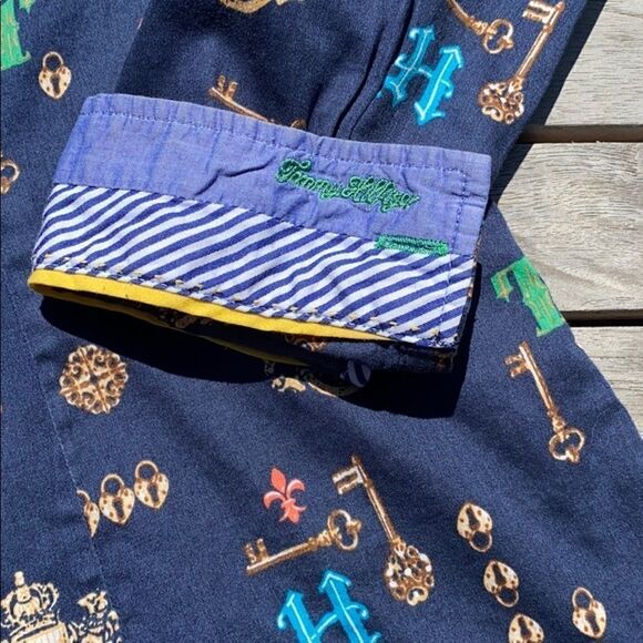 Tommy Hilfiger Women’s Navy Key Print Collared Button Down Shirt Blouse Small - Picture 3 of 9